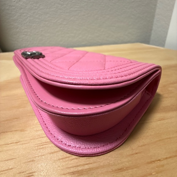 Chanel Boy Pink Quilted Crossbody Bag - Picture 4 of 15